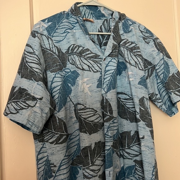 royal creations blue button down from hawaii size: XL - Picture 2 of 8